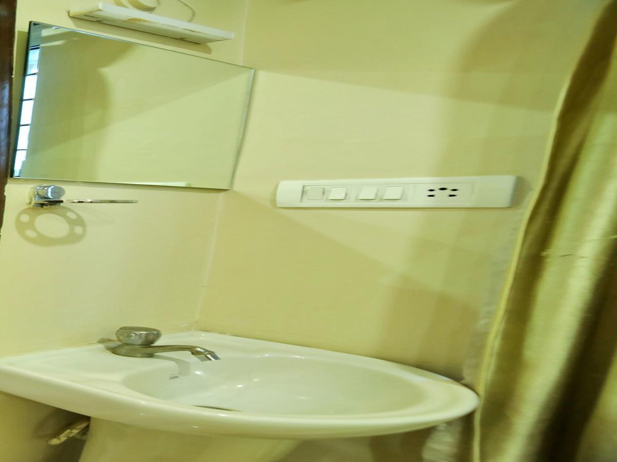 Hotel New Sree Krishna Residency Hyderabad Exterior photo