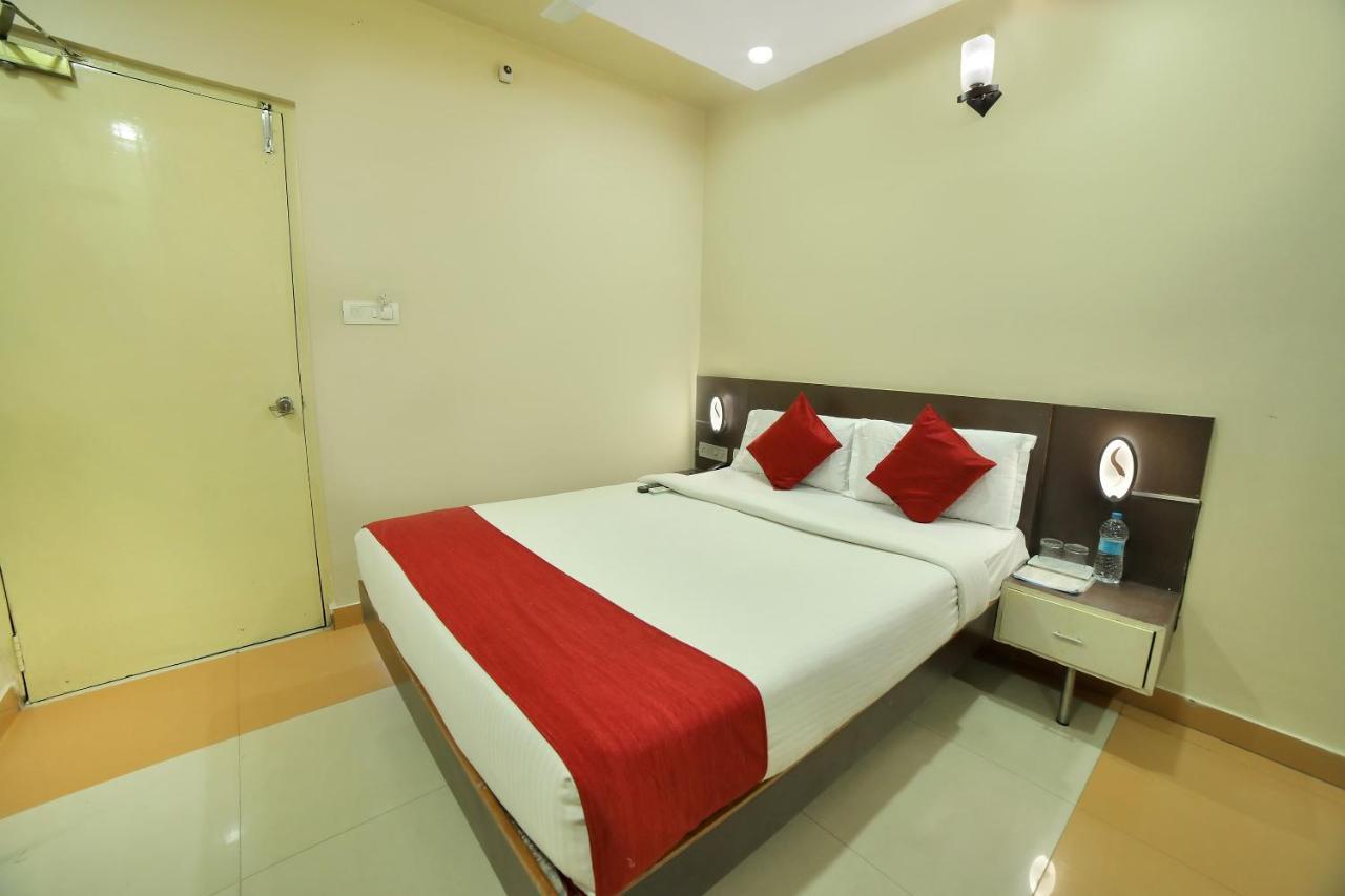 Hotel New Sree Krishna Residency Hyderabad Exterior photo