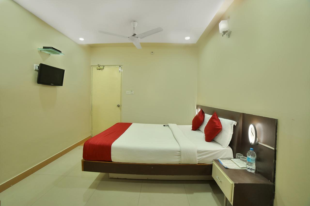 Hotel New Sree Krishna Residency Hyderabad Exterior photo