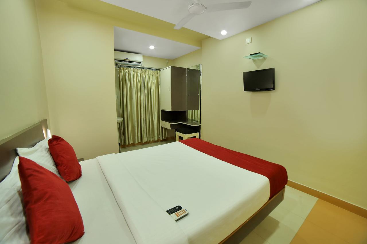 Hotel New Sree Krishna Residency Hyderabad Exterior photo