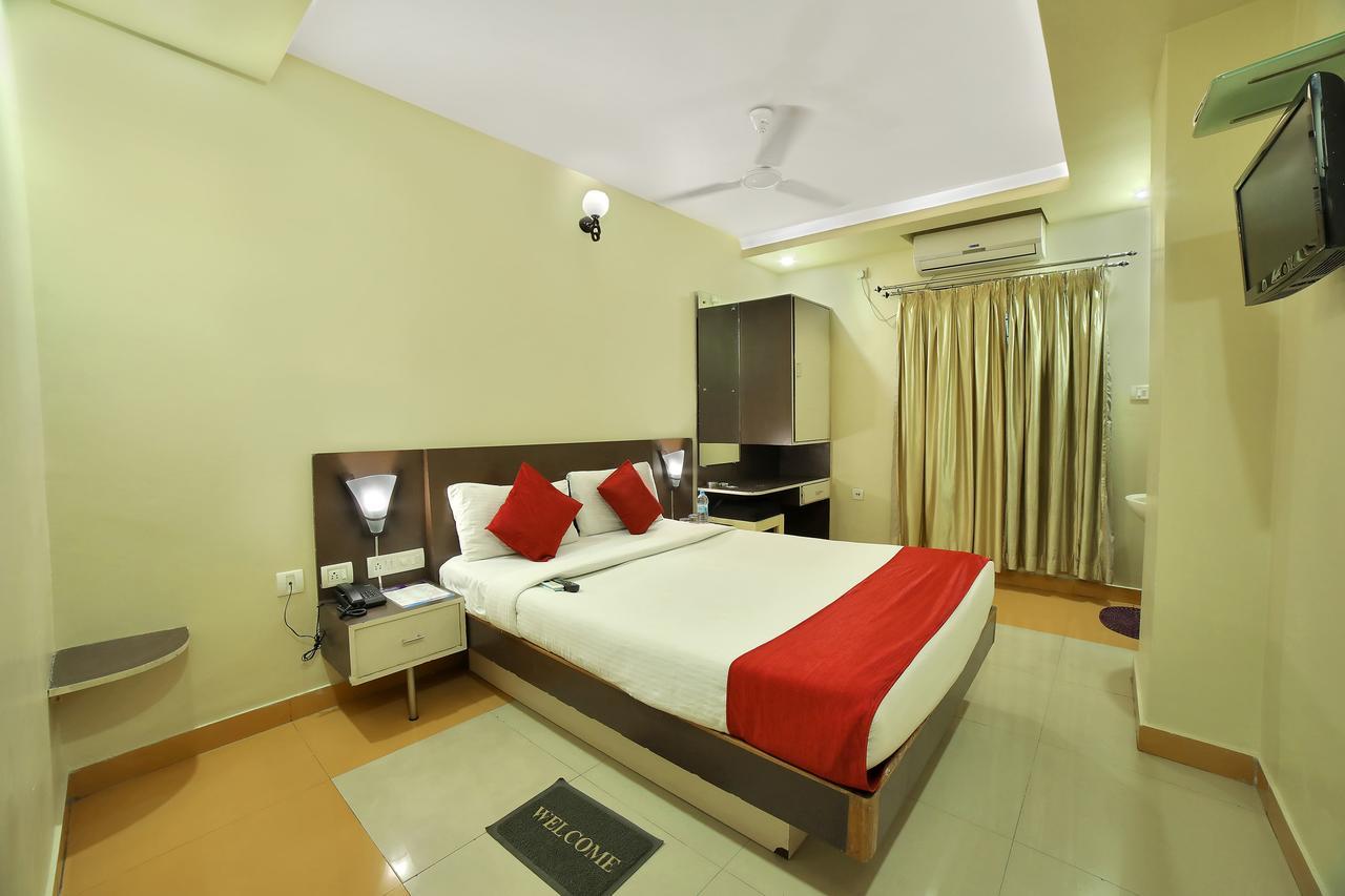 Hotel New Sree Krishna Residency Hyderabad Exterior photo